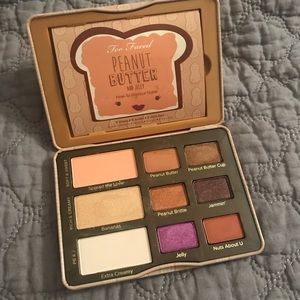 Too Faced Peanut Butter and Jelly palette